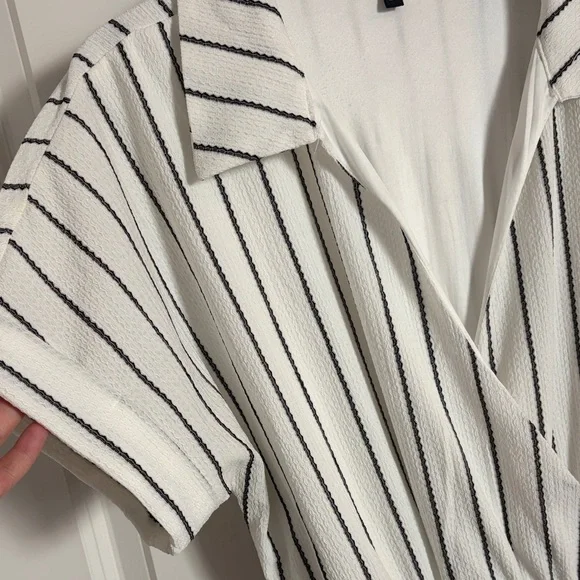 Adrienne Vittadini Striped Wrap Summer Dress White Black Belted Size L - Picture 5 of 6